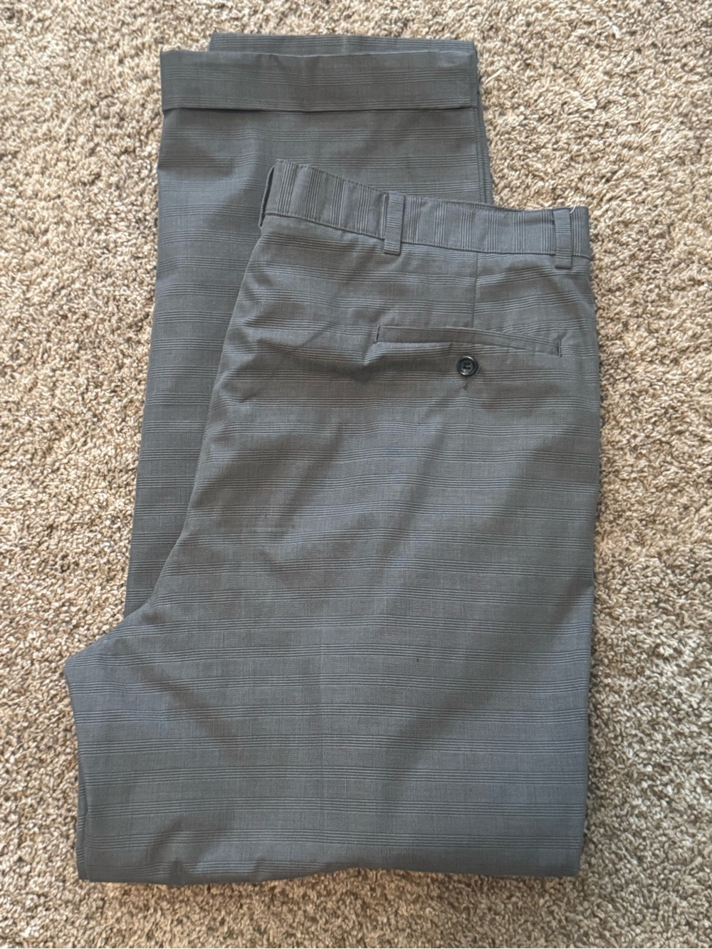 Classic Men's Dress Pants in Medium Gray light plaid pattern